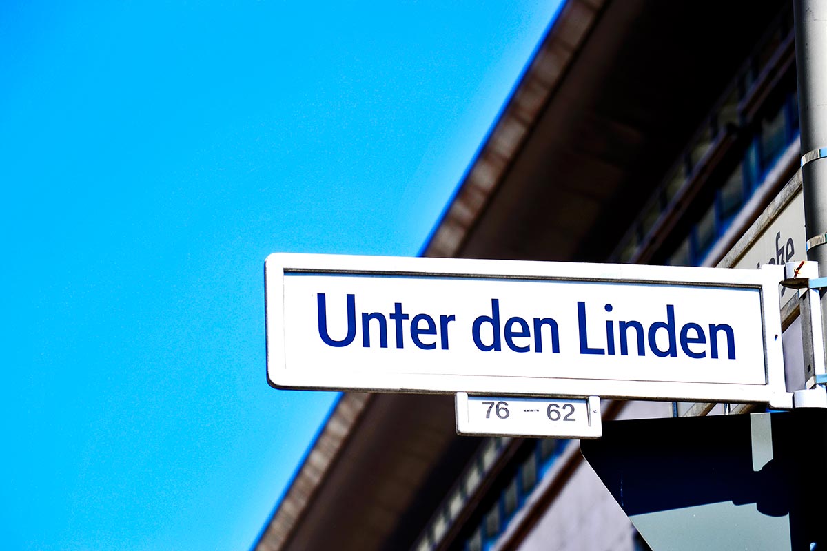 Placa calle Unter den Linden centro histórico