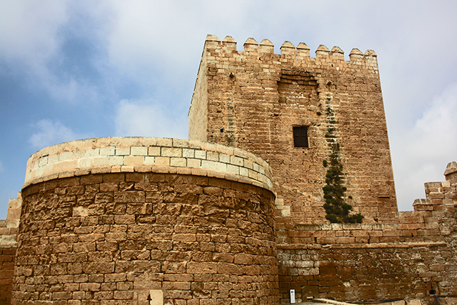 Estructura piedra murallas torre Alcazaba Almería