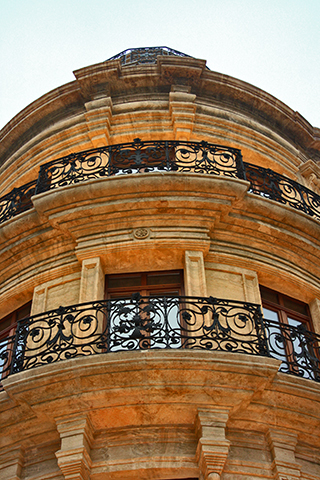 Picado balcones hierro forjado Casa Mariposas Almería