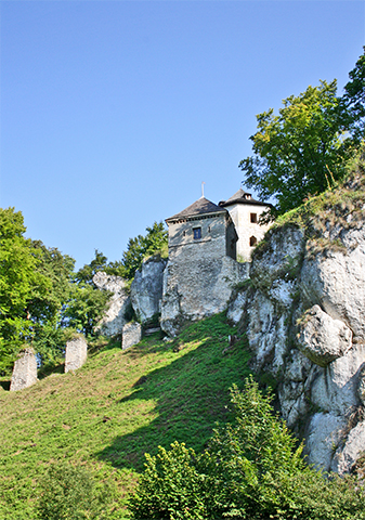 Castillo fortaleza acantilado Ojców Parque Nacional Cracovia Polonia